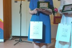 Naša opatrovateľka, Lenka Ďuračková, získala ocenenie  Trenčianskeho samosprávneho kraja  v kategórii " Odborný zamestnanec v sociálnych službách Trenčianskeho kraja 2021"